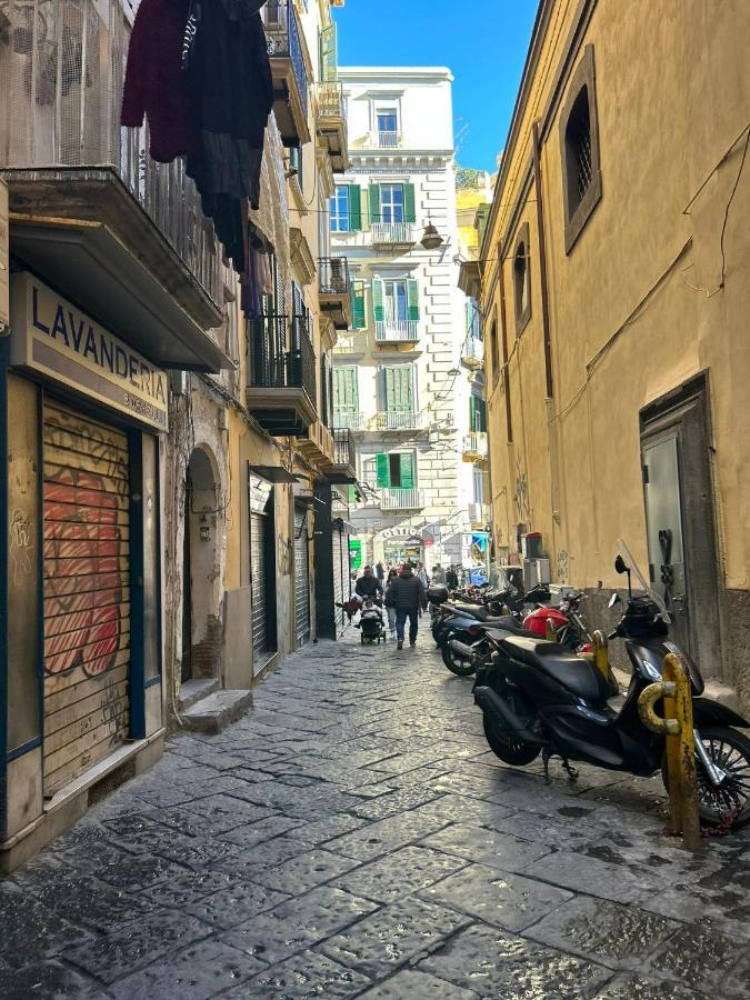 Отель Cuore Di Napoli Экстерьер фото